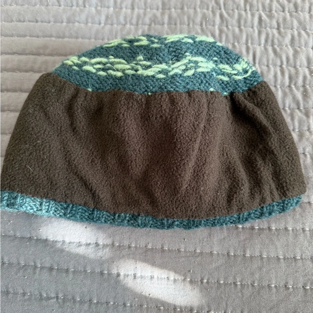 Lost Horizons Lydia Beanie - Picture 3 of 4